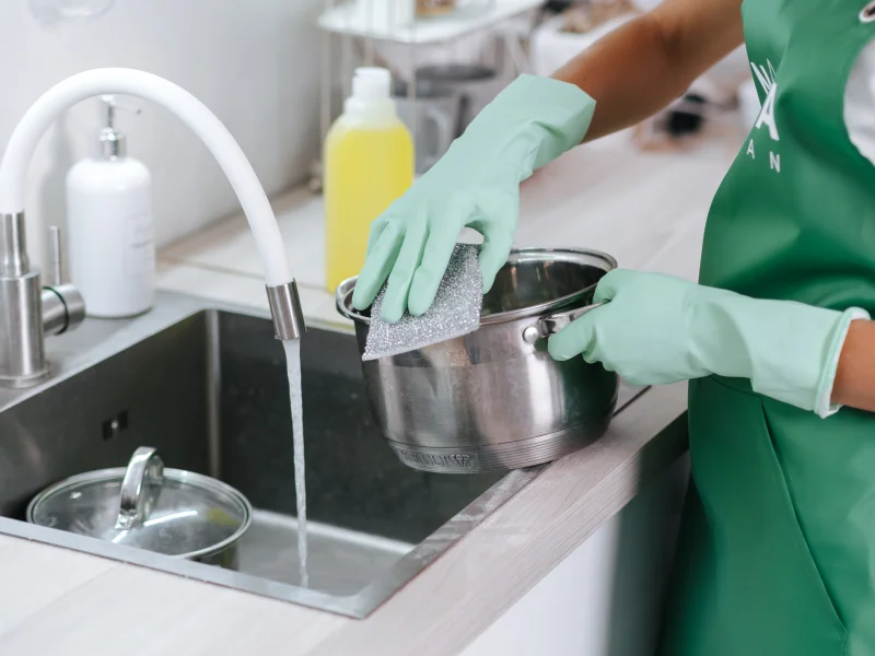 Химчистка мягкой мебели с выездом на дом в Череповце